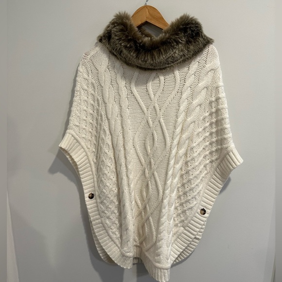 Talbots Faux Fur Collar Cableknit Poncho - Picture 2 of 7